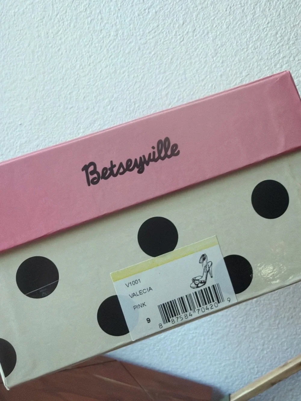 Betsey Johnson White & Pink Polka Dot Bow Peep-Toe Heels